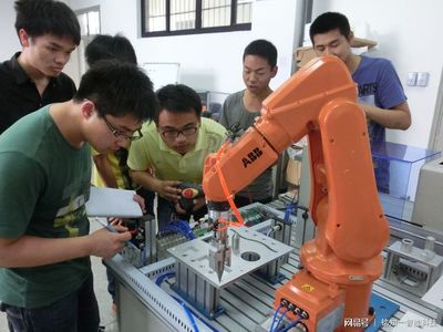 工業(yè)機器人技術 驅動未來制造業(yè)的革命性引擎